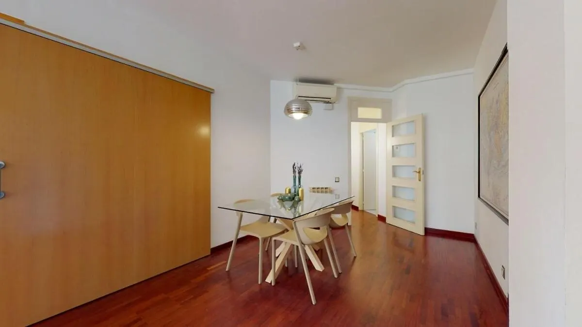 ברצלונה Modern And Bright Three-Bedroom In Eixample